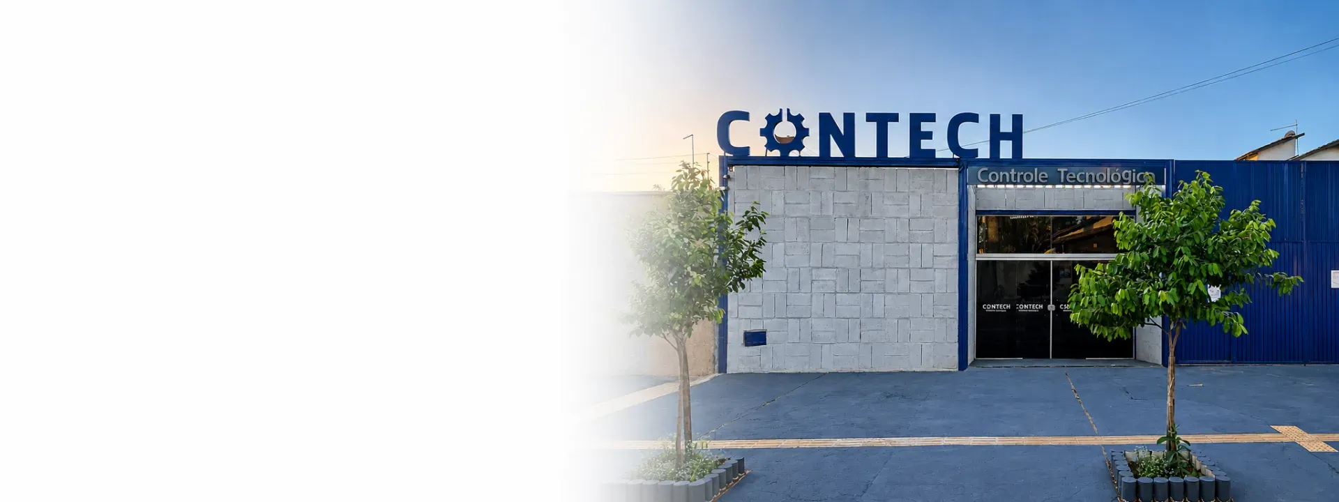 Fachada da sede da Contech em Goiânia